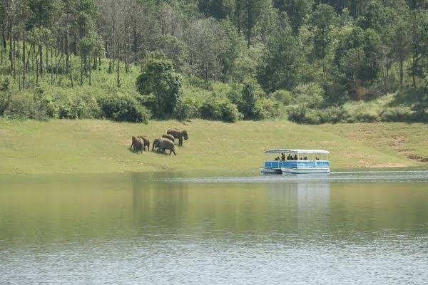 boating center near to sterling resort